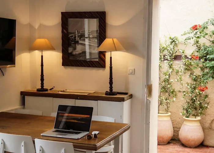 Esquinado Senior * Hyères